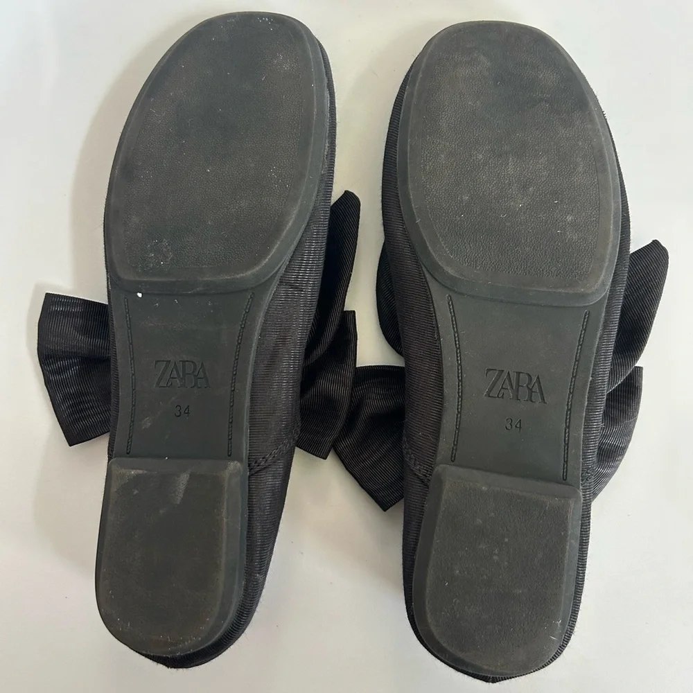 EUC Girls Zara Slip Ons